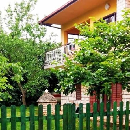Apartment Sanja Near The Sea, Spacious And Green :) Pula Bagian luar foto