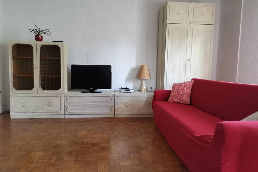 Apartment Sanja Near The Sea, Spacious And Green :) Pula Bagian luar foto